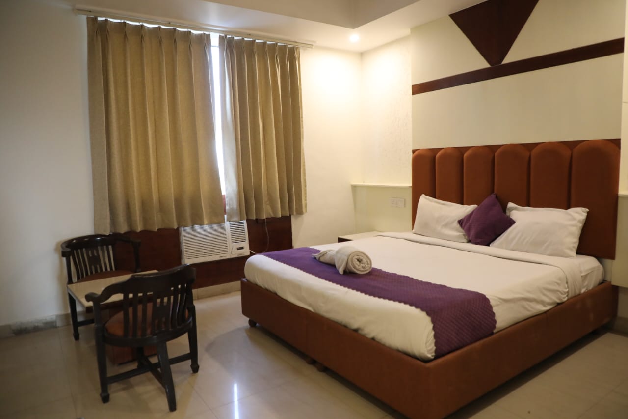 WhatsApp Image 2025-03-12 at 11.04.31 AM (1)